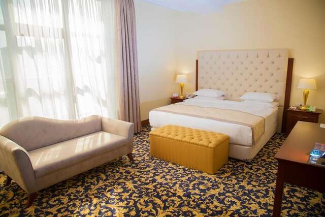 Отель Ramada by Wyndham Almaty Алматы-12