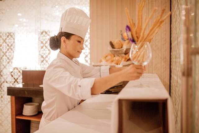 Отель Ramada by Wyndham Almaty Алматы-21
